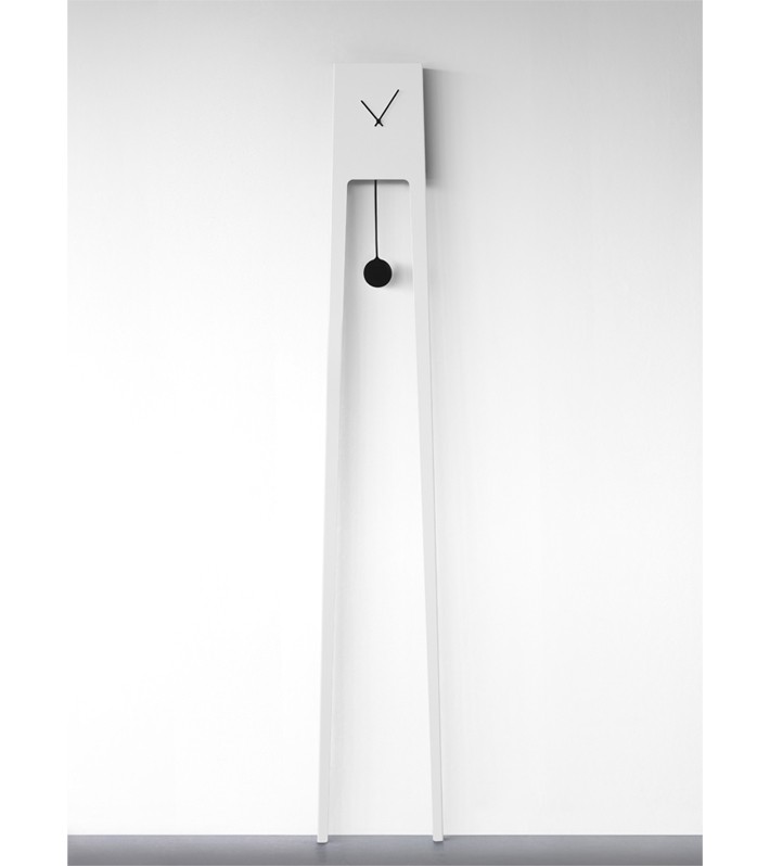 Design klokken van Finse ontwerper Ari Kanerva - TIUKU klok wit - ARCHANA.NL #arikanerva #clocks