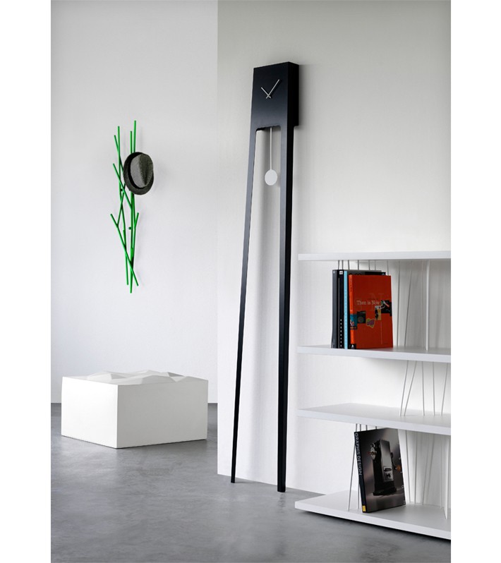 Design klokken van Finse ontwerper Ari Kanerva - TIUKU klok - ARCHANA.NL #arikanerva #clocks