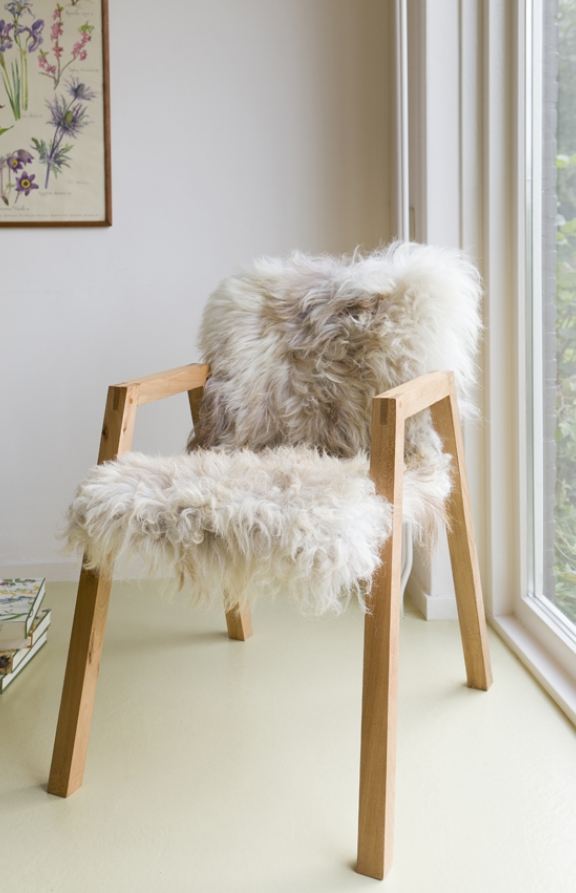 A Flock of Chairs van Melle Koot - Dutch Design Interieur Blogs - ARCHANA.NL